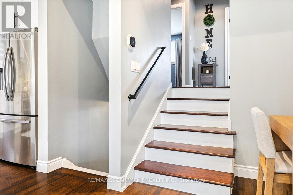 755 Parker Crescent, Burlington, Ontario L7R 3A5 - Photo 20 - W13791242