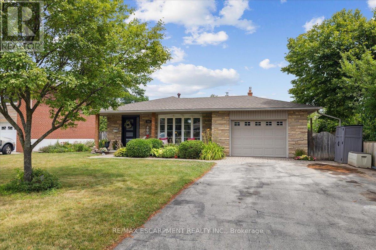 755 Parker Crescent, Burlington, Ontario L7R 3A5 - Photo 3 - W13791242
