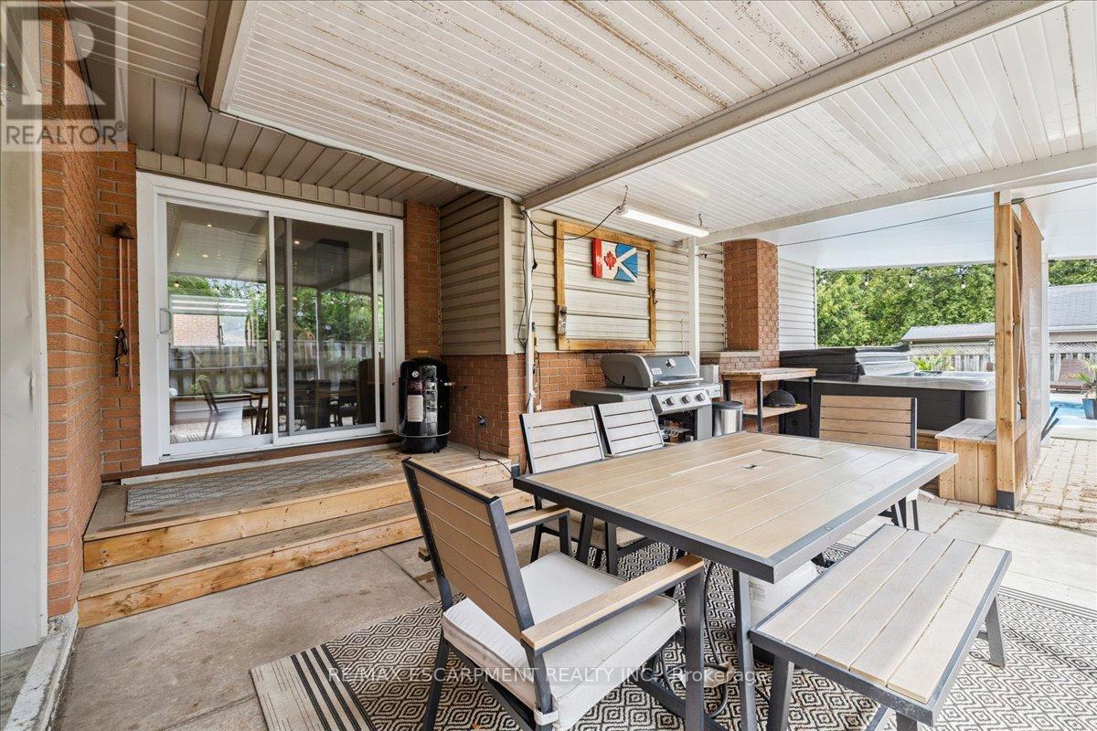755 Parker Crescent, Burlington, Ontario L7R 3A5 - Photo 49 - W13791242