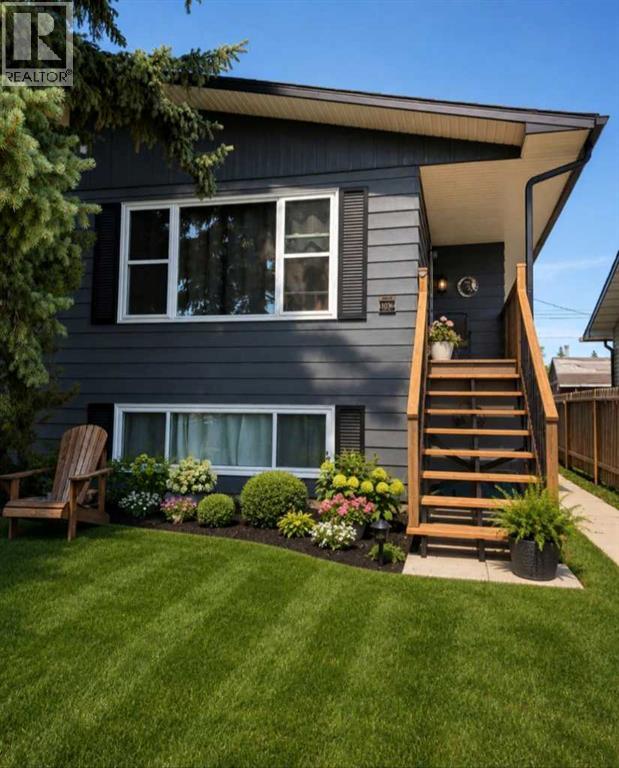 1036 Grey Avenue, Crossfield, Alberta  T0M 0S0 - Photo 1 - A2342136