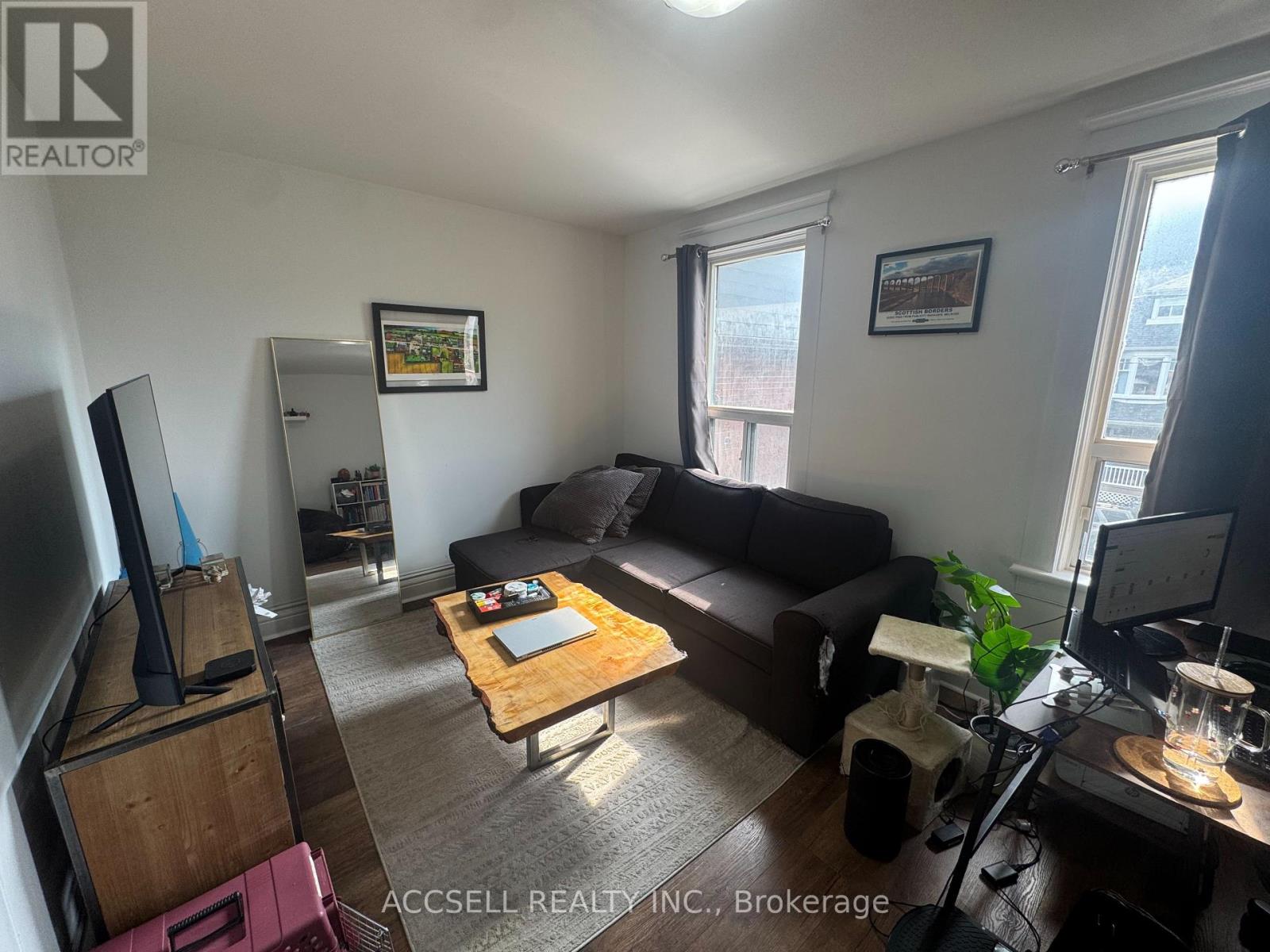 325 Greenwood Avenue, Toronto (Greenwood-Coxwell), Ontario  M4L 2R6 - Photo 12 - E13790292