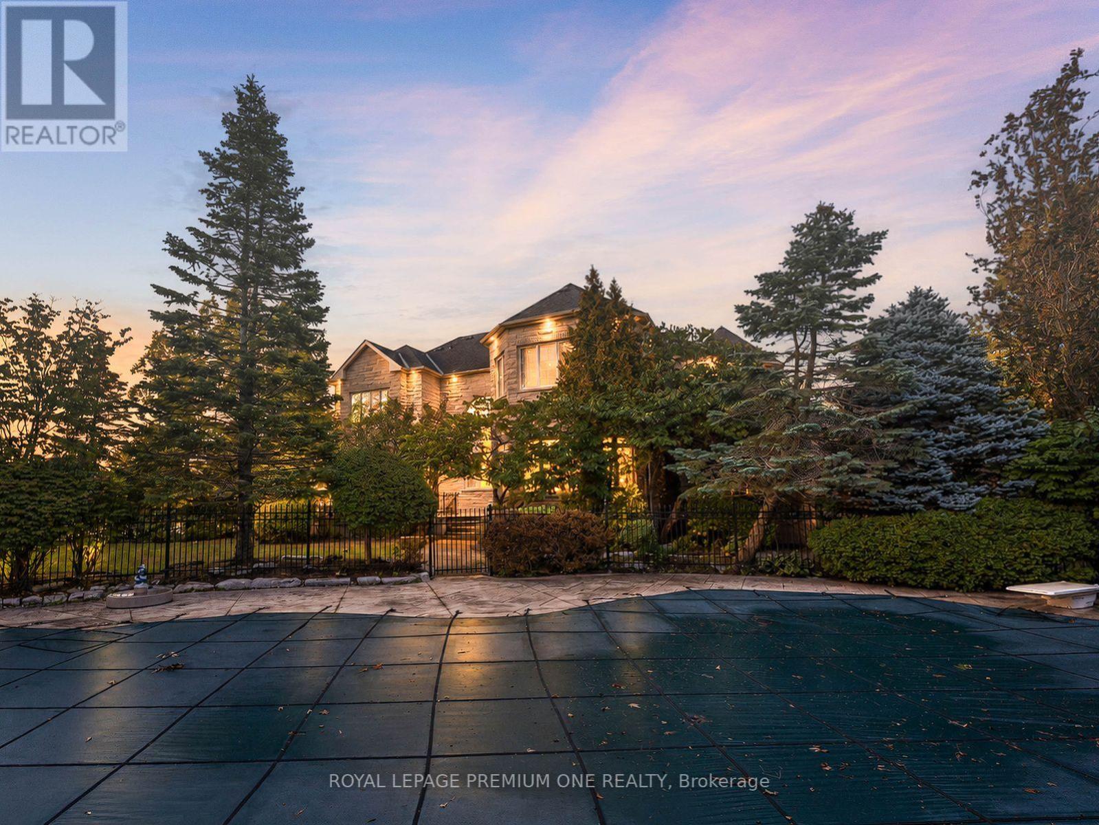 36 Northfield Court, Vaughan, Ontario  L0J 1C0 - Photo 48 - N13782136
