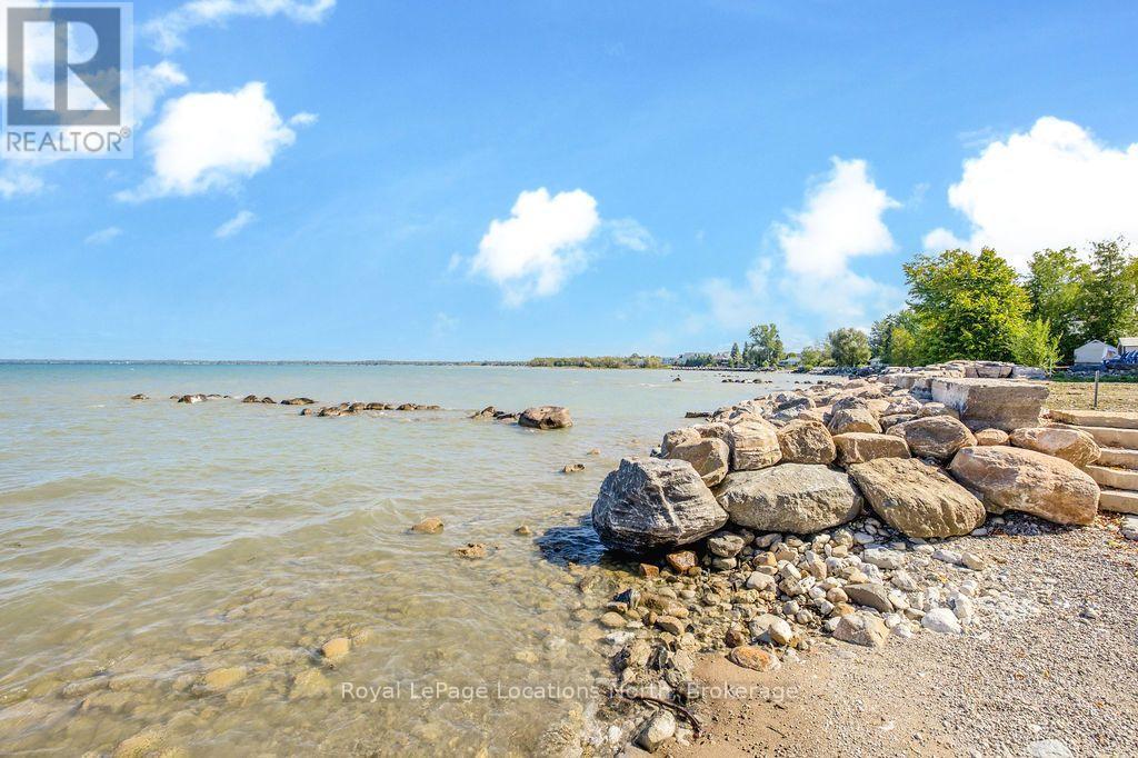 24 William Avenue, Wasaga Beach, Ontario  L9Z 2X3 - Photo 18 - S13749862