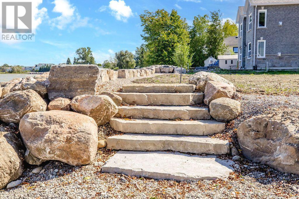 24 William Avenue, Wasaga Beach, Ontario  L9Z 2X3 - Photo 20 - S13749862