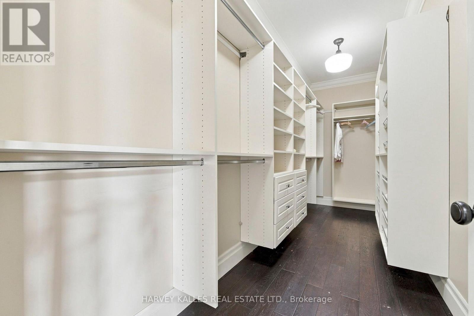 7472 ASHBURN ROAD photo 21