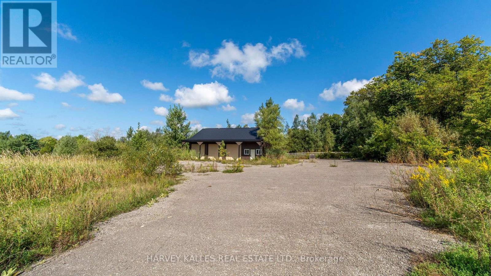 7472 ASHBURN ROAD photo 42