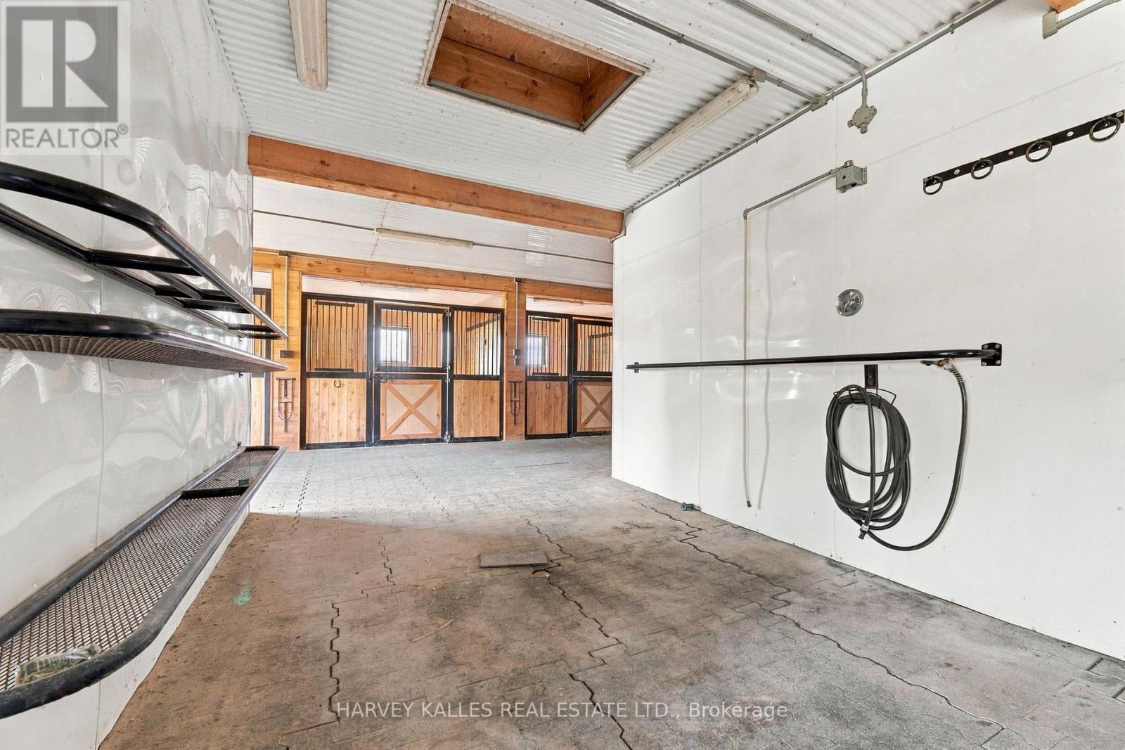 7472 ASHBURN ROAD photo 47