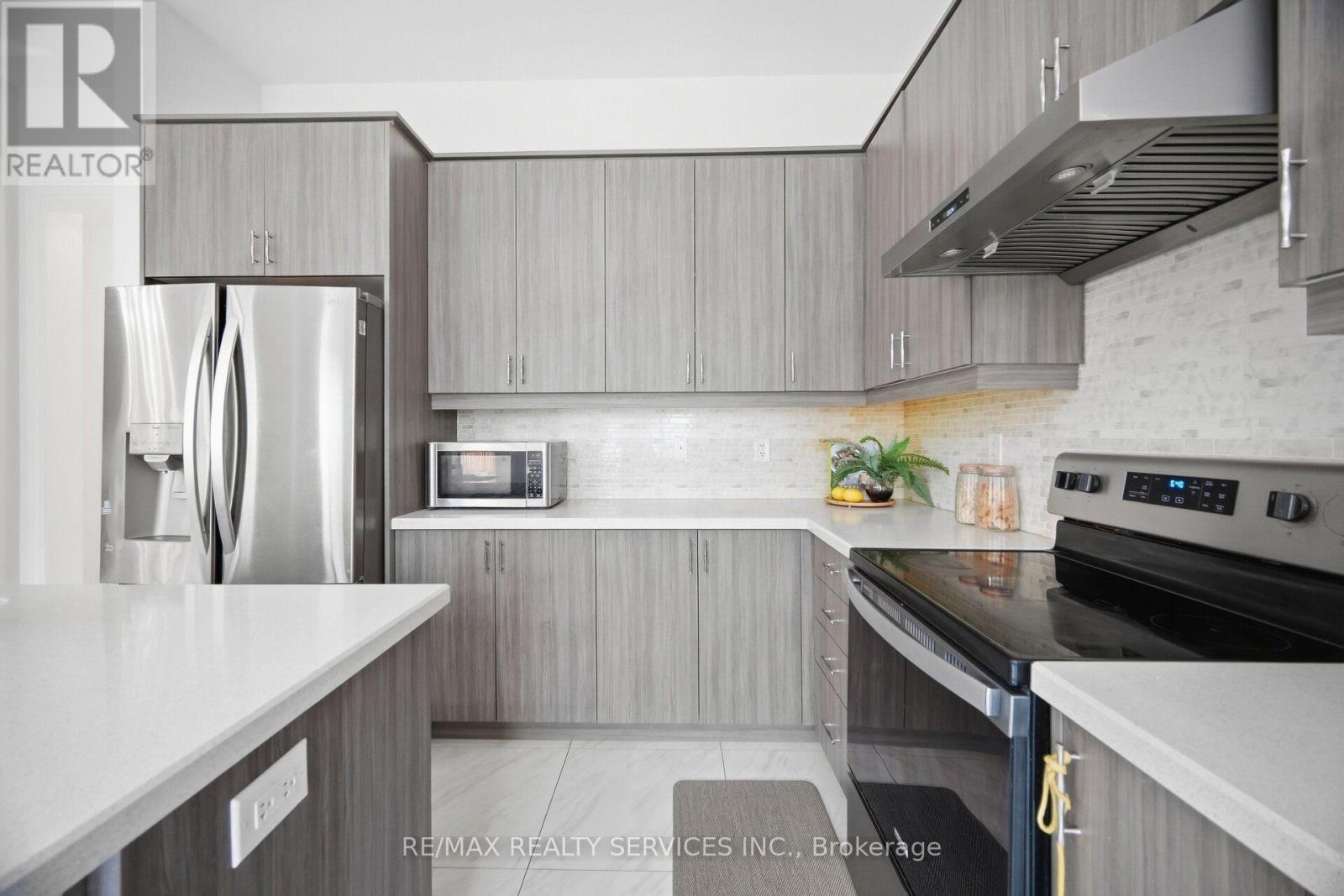 70 Royal Fern Crescent, Caledon, Ontario  L7C 4H1 - Photo 14 - W13789466