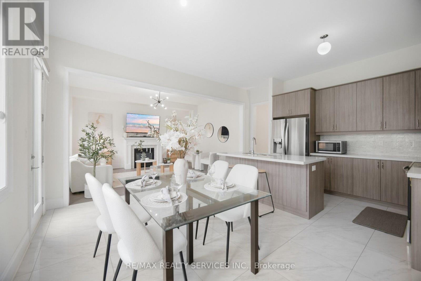 70 Royal Fern Crescent, Caledon, Ontario  L7C 4H1 - Photo 3 - W13789466