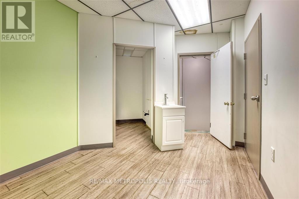 B - 373 Vidal Street S, Sarnia, Ontario  N7T 2V3 - Photo 17 - X13785810