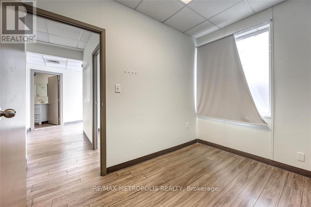B - 373 Vidal Street S, Sarnia, Ontario  N7T 2V3 - Photo 8 - X13785810