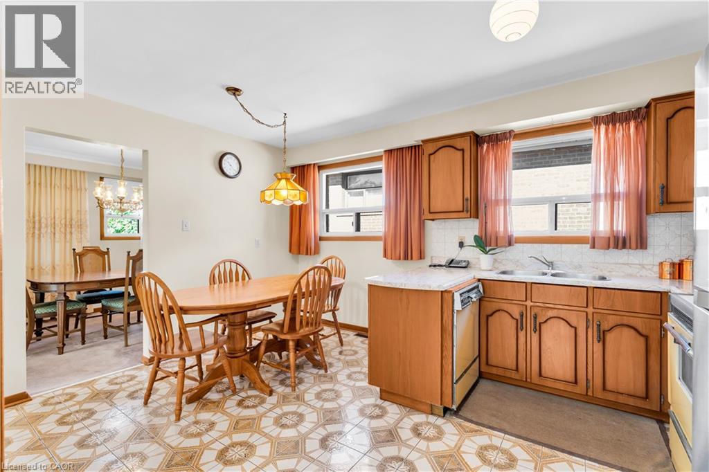 4 Dunreo Drive, Toronto, Ontario  M3L 2E9 - Photo 14 - 40863912