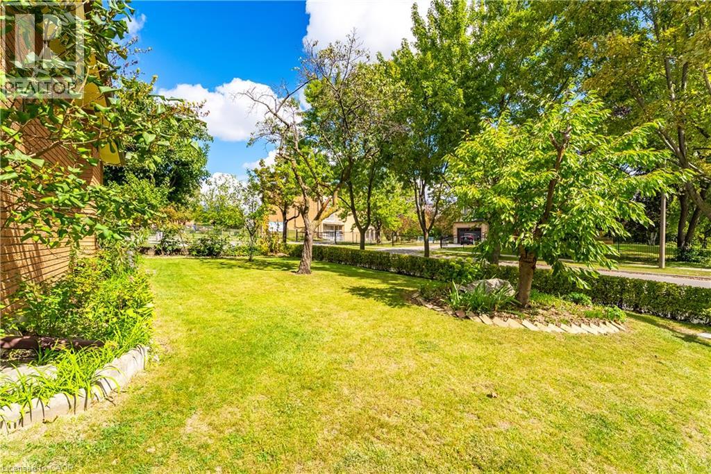 4 Dunreo Drive, Toronto, Ontario  M3L 2E9 - Photo 44 - 40863912