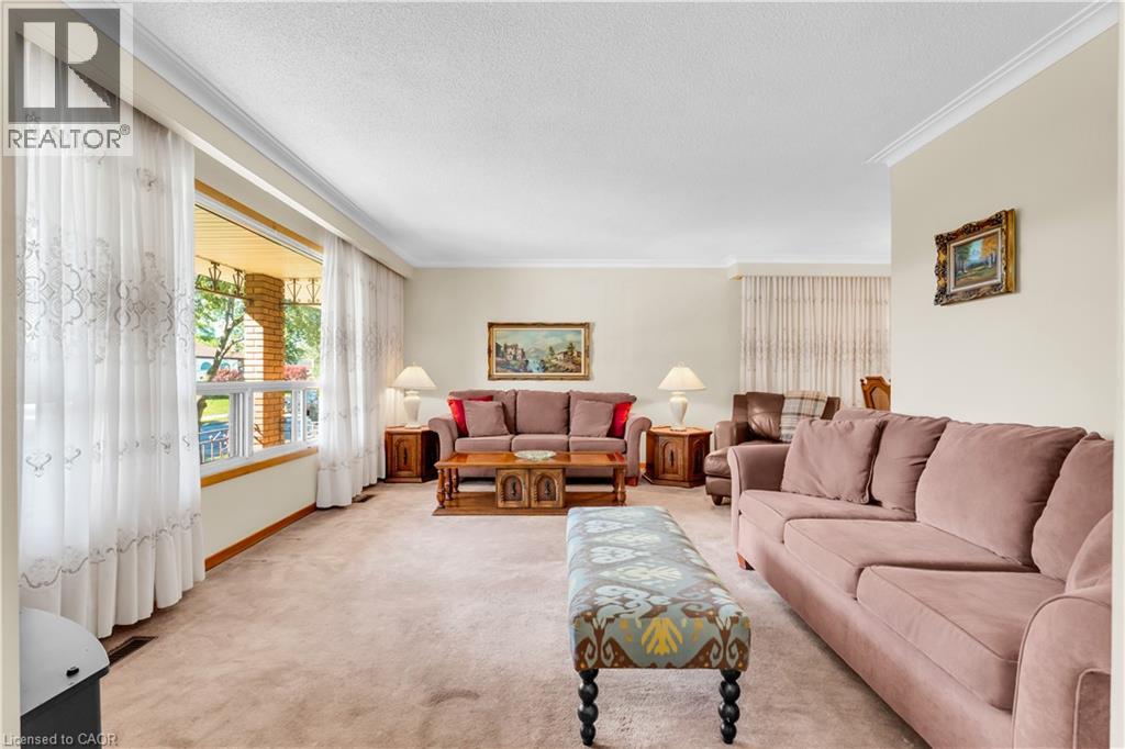 4 Dunreo Drive, Toronto, Ontario  M3L 2E9 - Photo 9 - 40863912