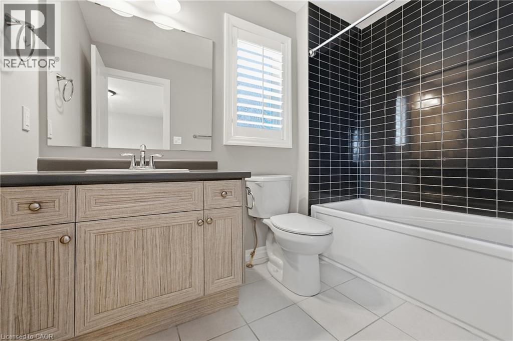 530 Pinery Trail, Waterloo, Ontario  N2V 2S4 - Photo 34 - 40857923