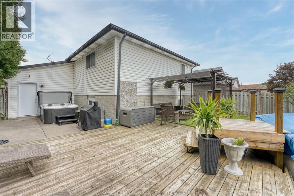2920 Robillard Crescent, Windsor, Ontario  N8W 5L2 - Photo 38 - 26022744