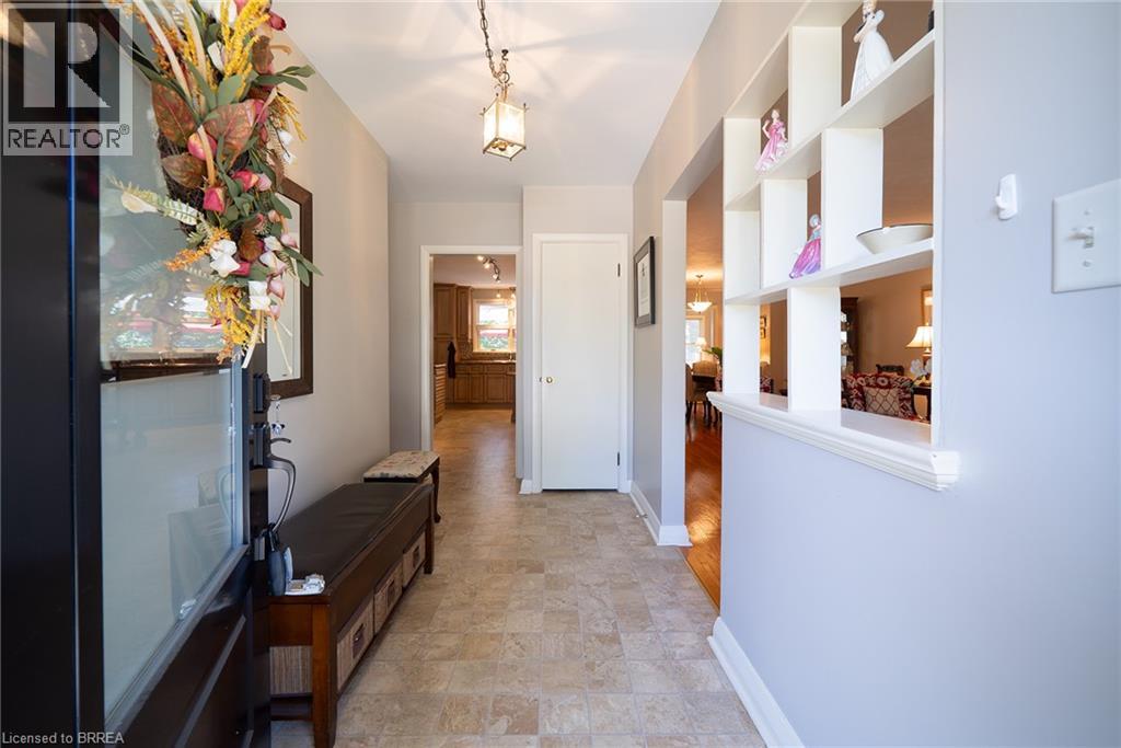 57 Devon Street, Brantford, Ontario  N3R 1M5 - Photo 8 - 40863761