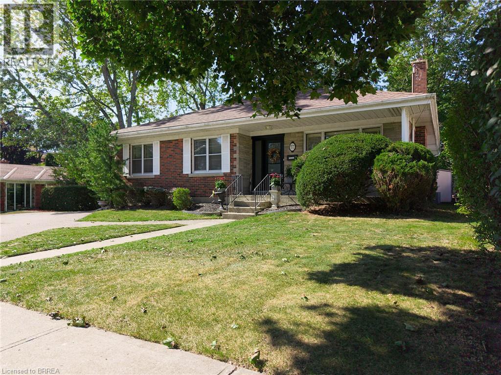 57 Devon Street, Brantford, Ontario  N3R 1M5 - Photo 4 - 40863761