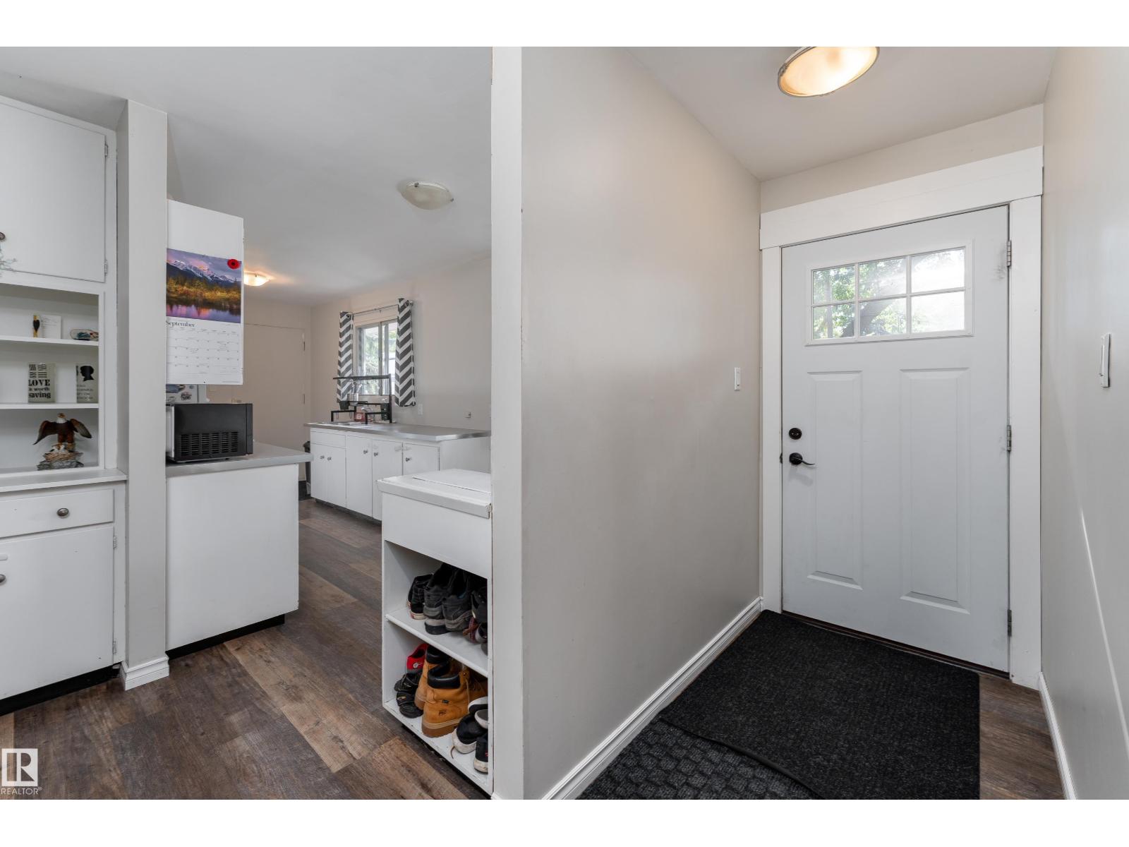 993 Cedar St, Sherwood Park, Alberta  T8A 2E8 - Photo 3 - E4508901