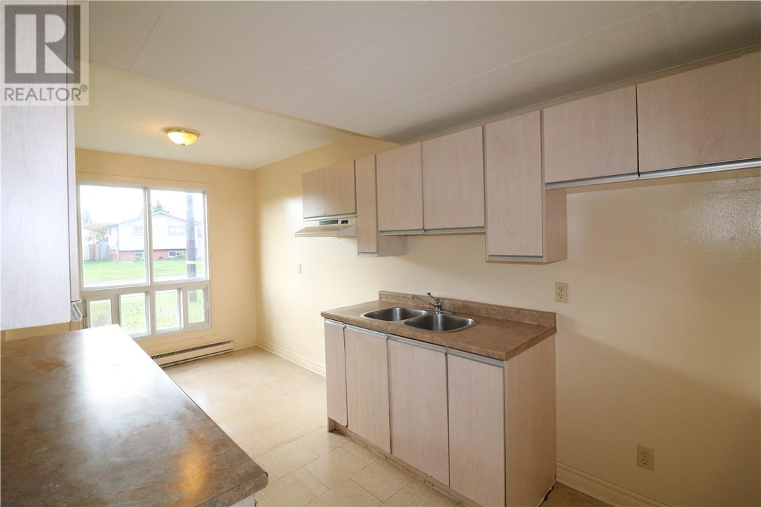 316 Catherine Drive, Greater Sudbury, Ontario  P3L 1G7 - Photo 6 - 2130329