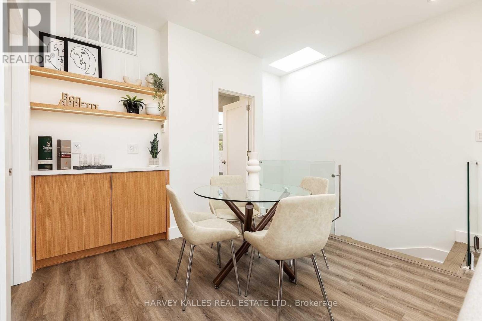 165r Wychwood Avenue, Toronto, Ontario  M6C 2T4 - Photo 20 - C13790844