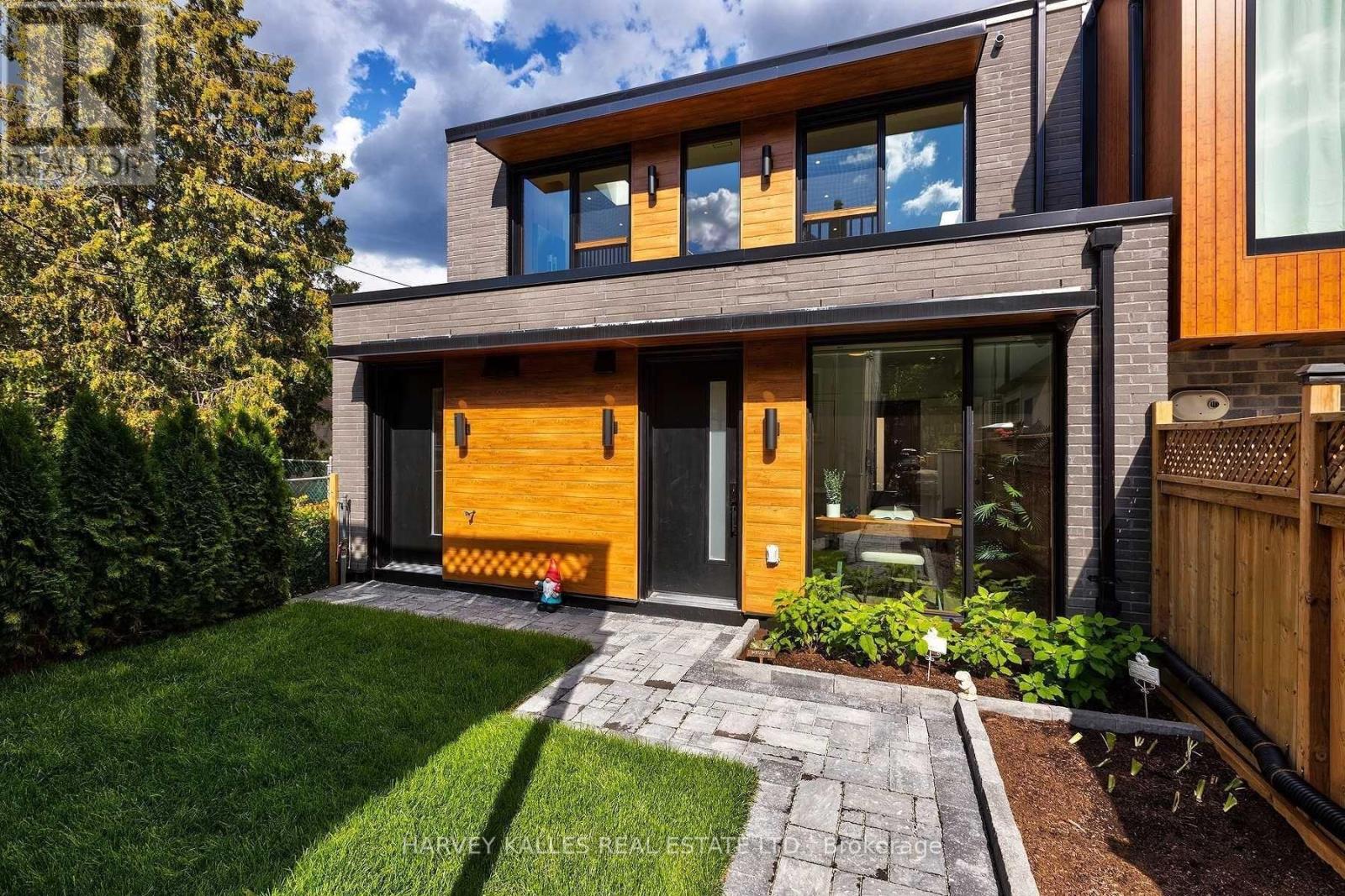 165r Wychwood Avenue, Toronto, Ontario  M6C 2T4 - Photo 31 - C13790844