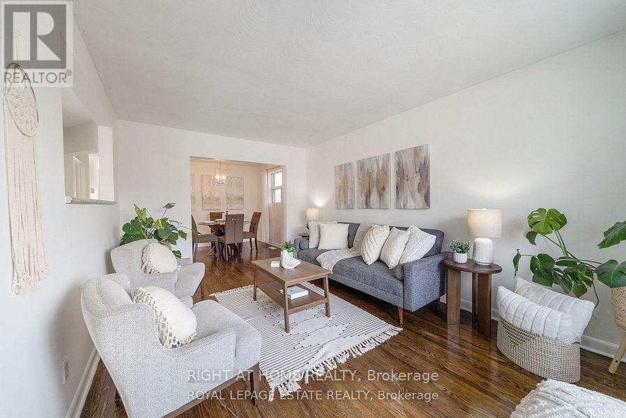 15 August Avenue, Toronto, Ontario  M1L 3M8 - Photo 3 - E13783208
