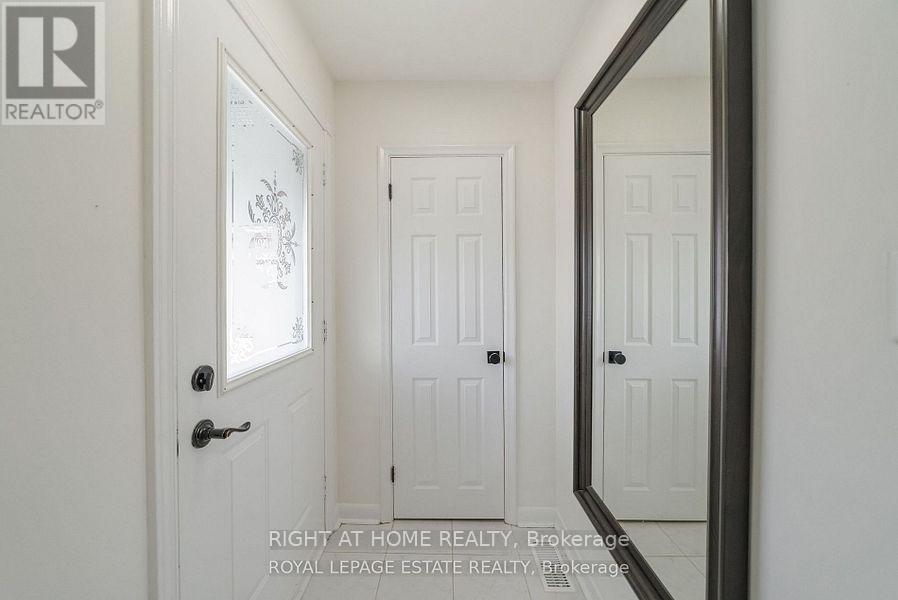 15 August Avenue, Toronto, Ontario  M1L 3M8 - Photo 2 - E13783208