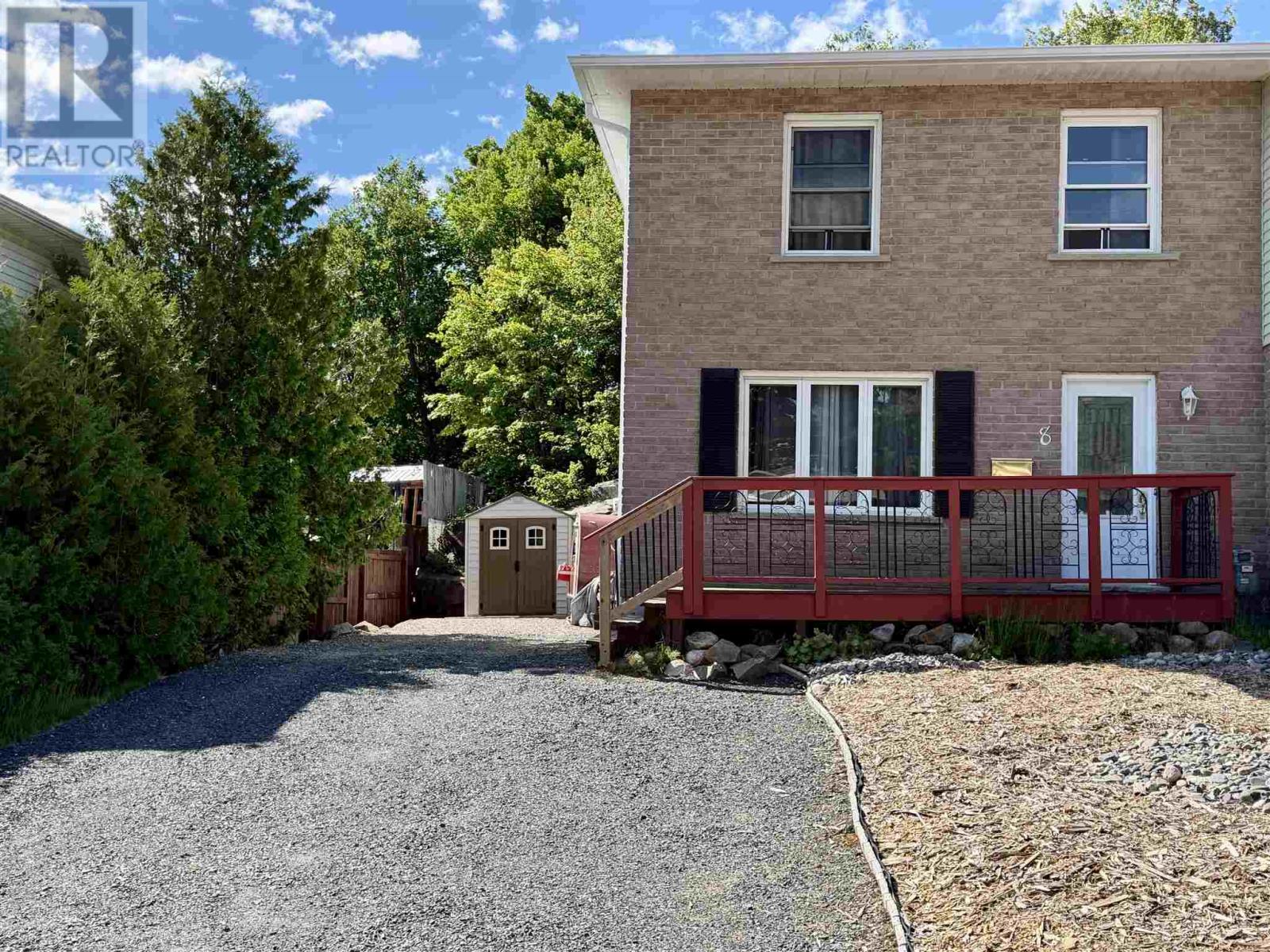 8 Feltz Rd, Elliot Lake, Ontario  P5A 3P9 - Photo 1 - SM262553