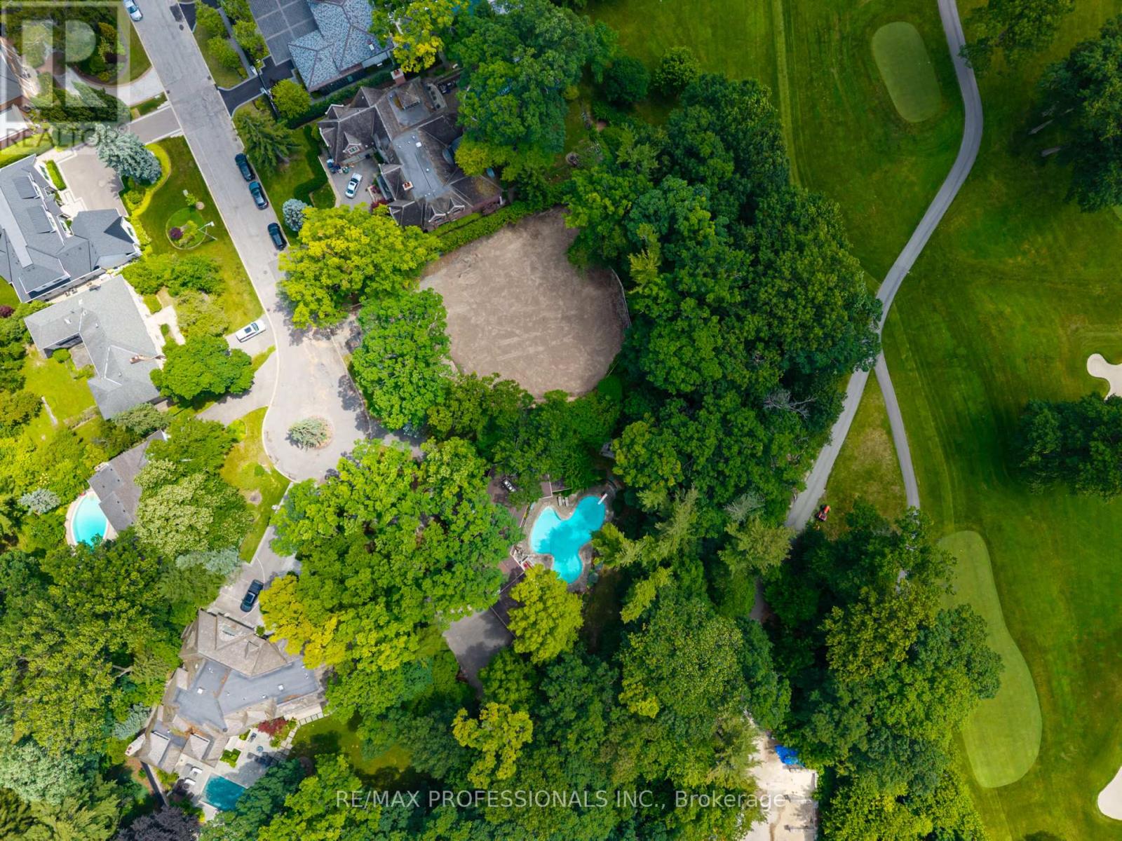 10 Woodmere Court, Toronto, Ontario  M9A 3J1 - Photo 17 - W13535100