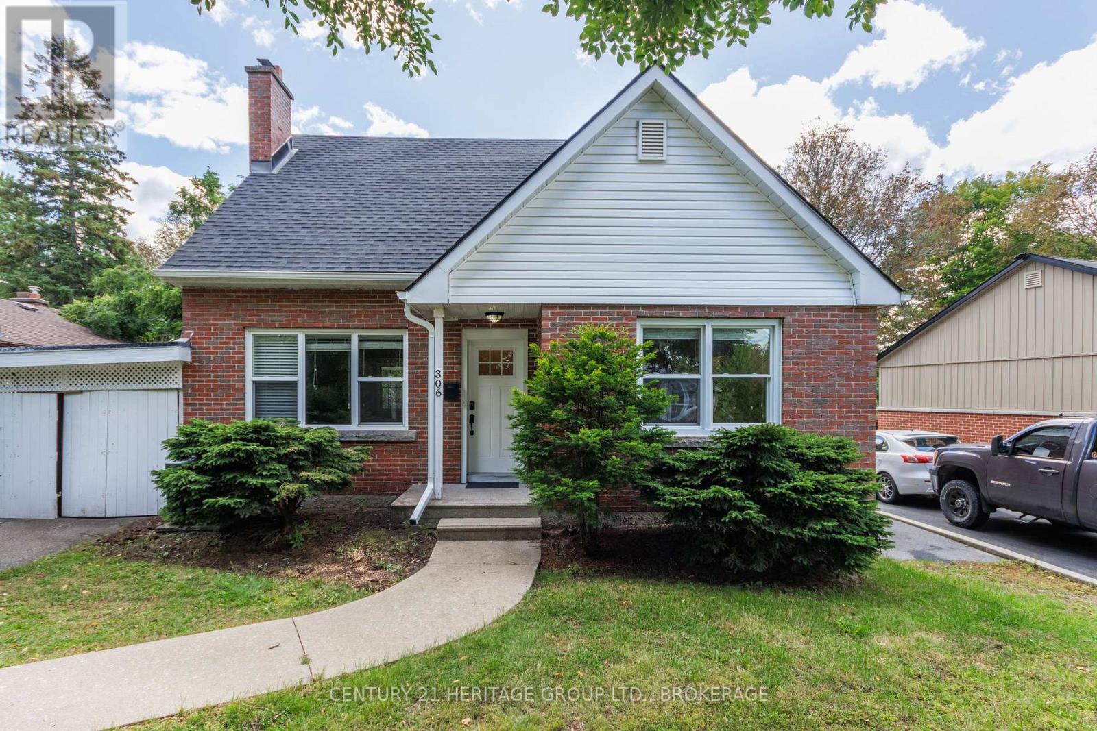 306 Glengarry Road, Kingston, Ontario  K7M 3J9 - Photo 2 - X13791398