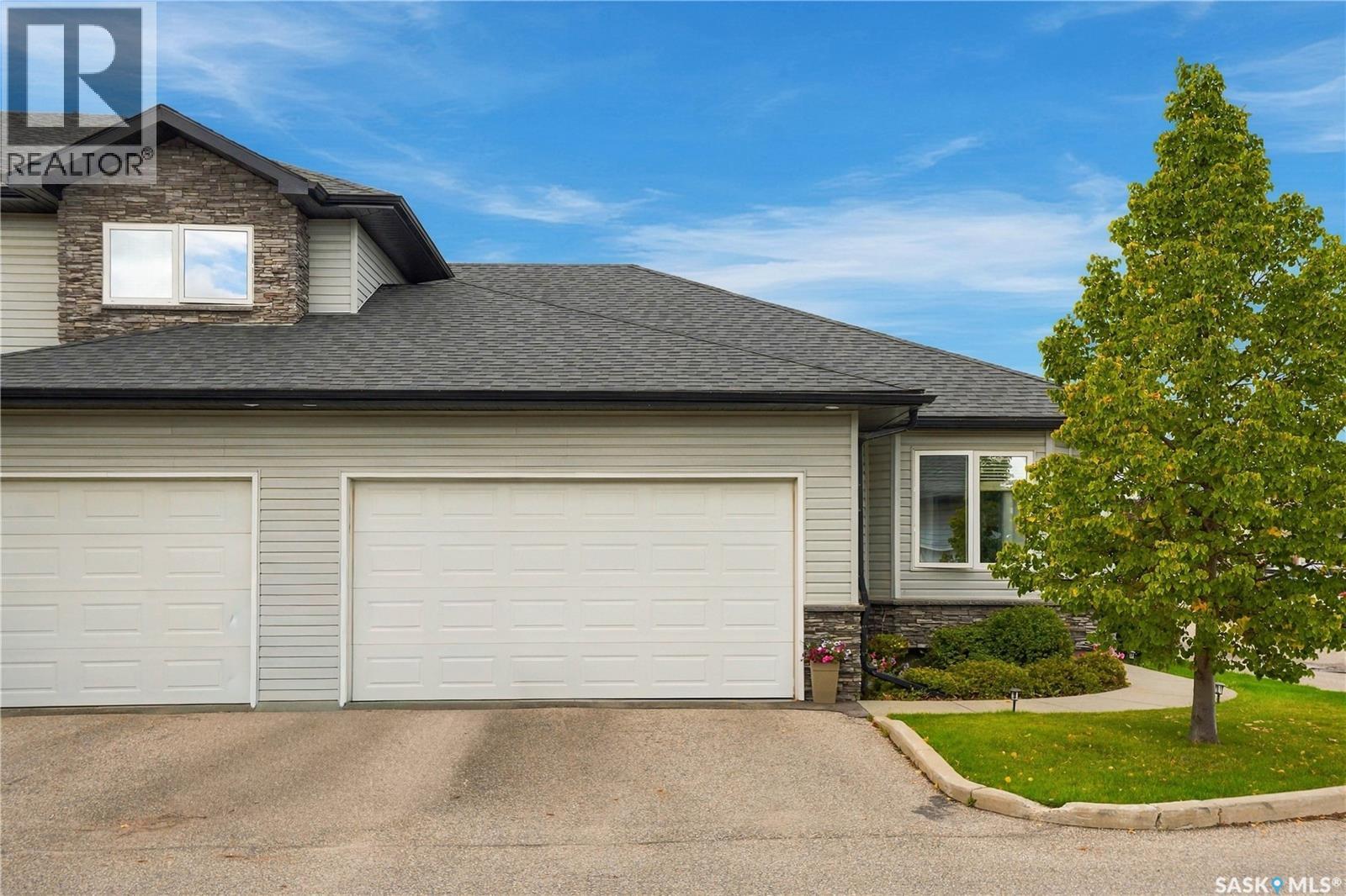 23 547 East Hampton Boulevard, Saskatoon, Saskatchewan  S7R 0H8 - Photo 1 - SK048451
