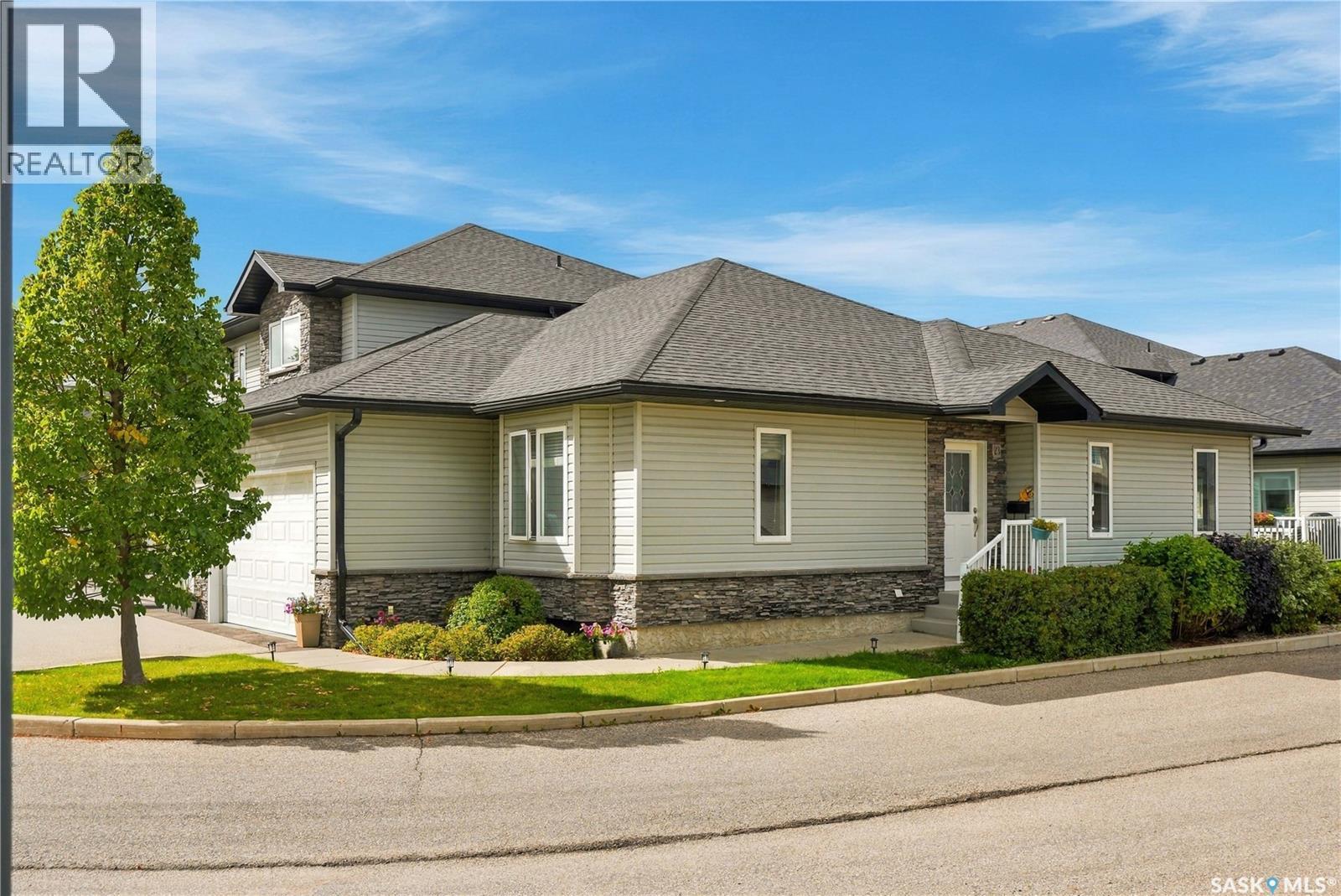23 547 East Hampton Boulevard, Saskatoon, Saskatchewan  S7R 0H8 - Photo 3 - SK048451