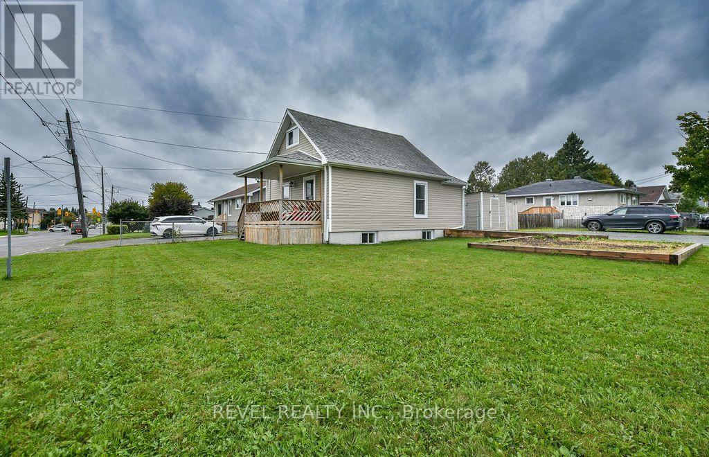 583 Maclean Drive, Timmins, Ontario  P4N 4W9 - Photo 3 - T13791376