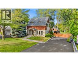 423 SMITH Avenue, burlington, Ontario