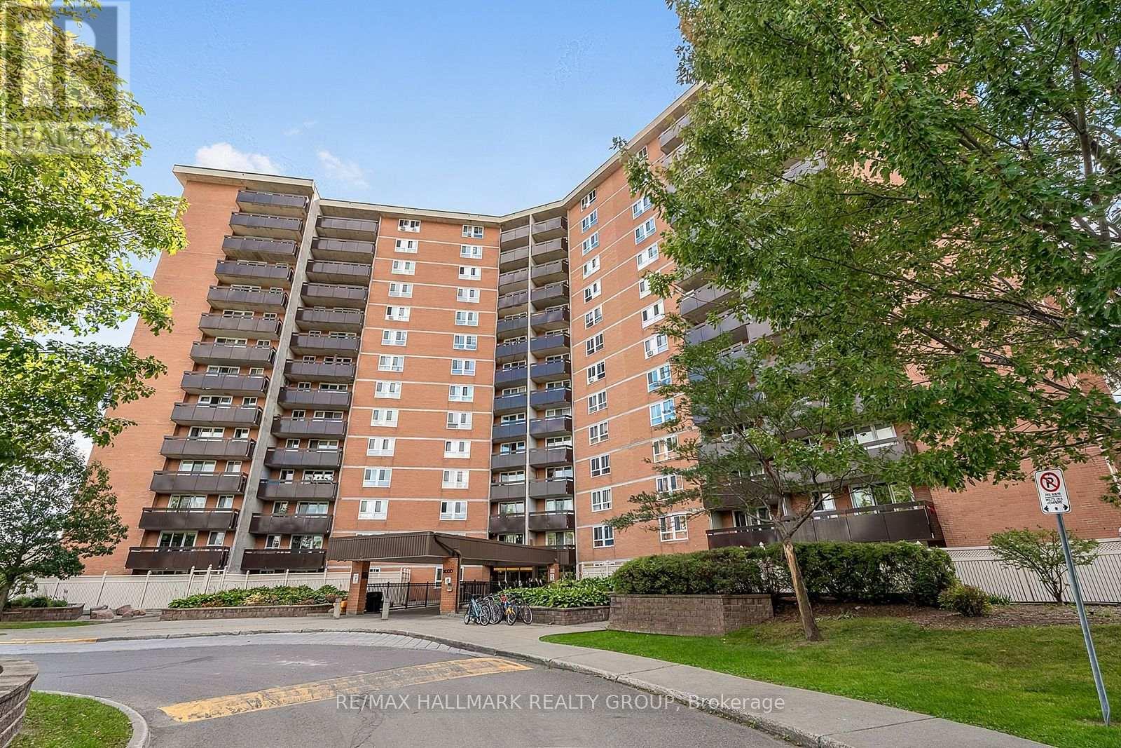 705 - 2000 JASMINE CRESCENT, Ottawa, Ontario
