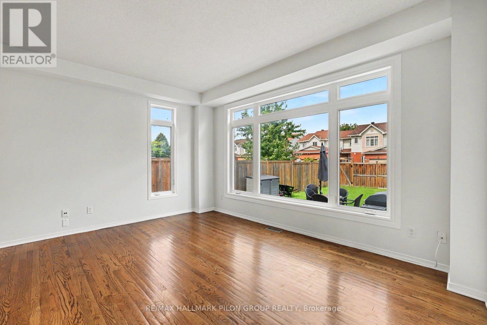 1395 Kitchener Avenue, Ottawa, Ontario  K1V 2A3 - Photo 5 - X13791494