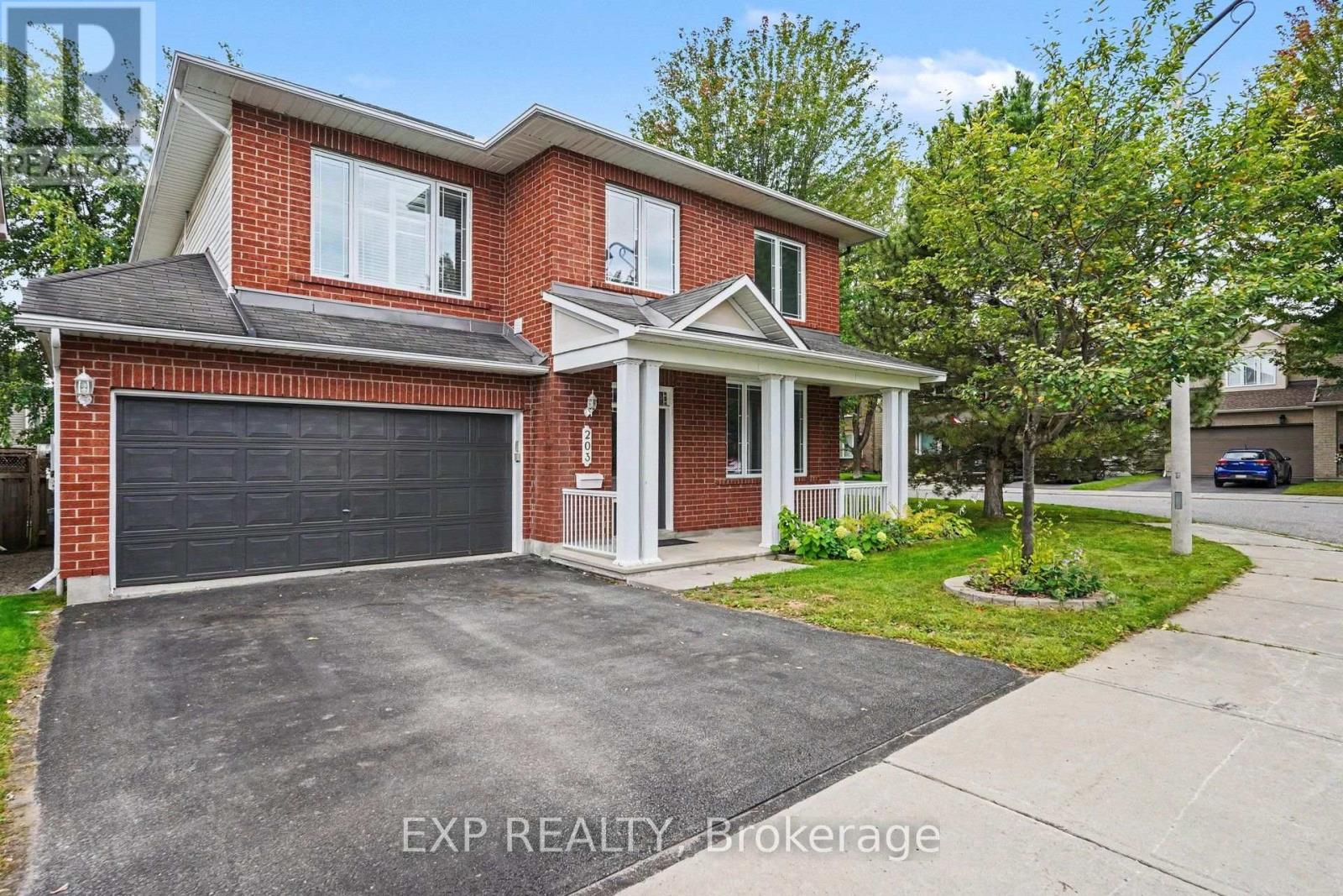 203 Harbour View Street, Ottawa, Ontario  K2G 7B2 - Photo 3 - X13791506