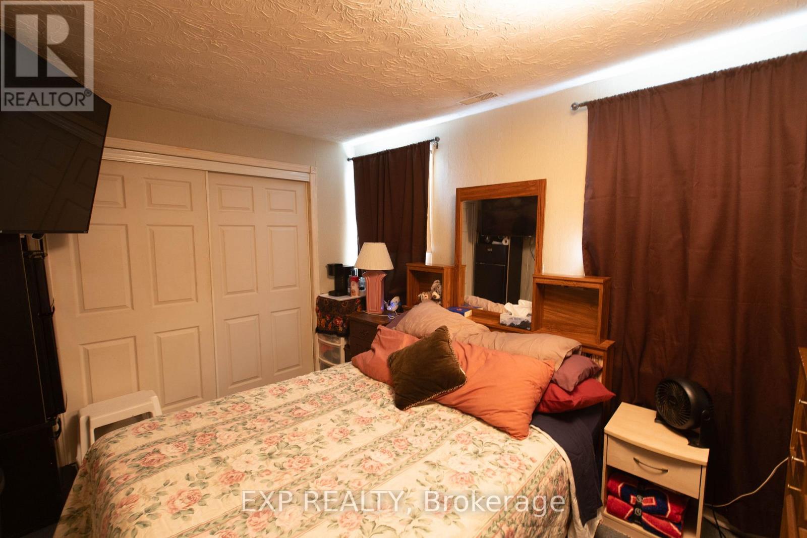 301-303 Fourth Street W, Cornwall, Ontario  K6J 2S3 - Photo 2 - X13791658