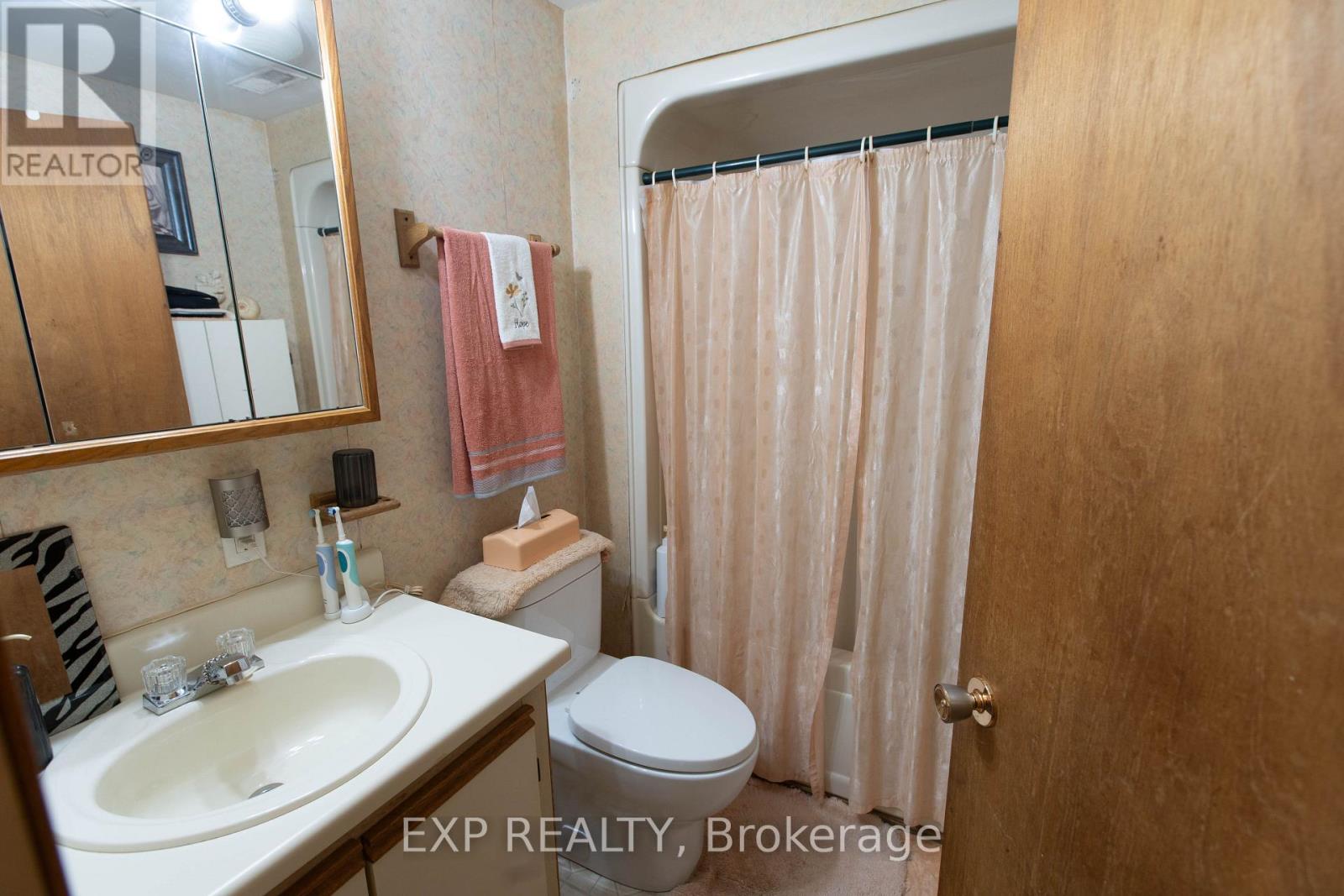 301-303 Fourth Street W, Cornwall, Ontario  K6J 2S3 - Photo 5 - X13791658