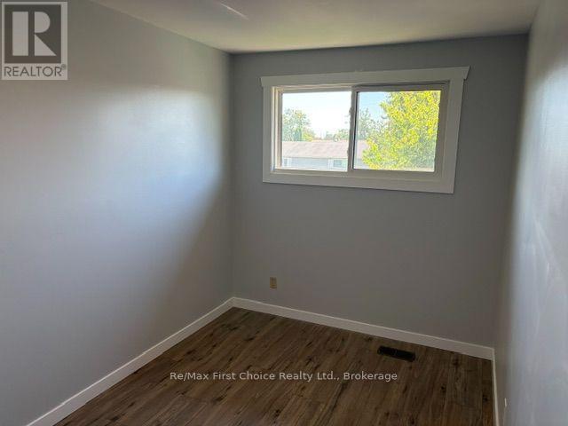 137 Inglewood Crescent N, Thunder Bay, Ontario  P7C 2E8 - Photo 13 - X13791522
