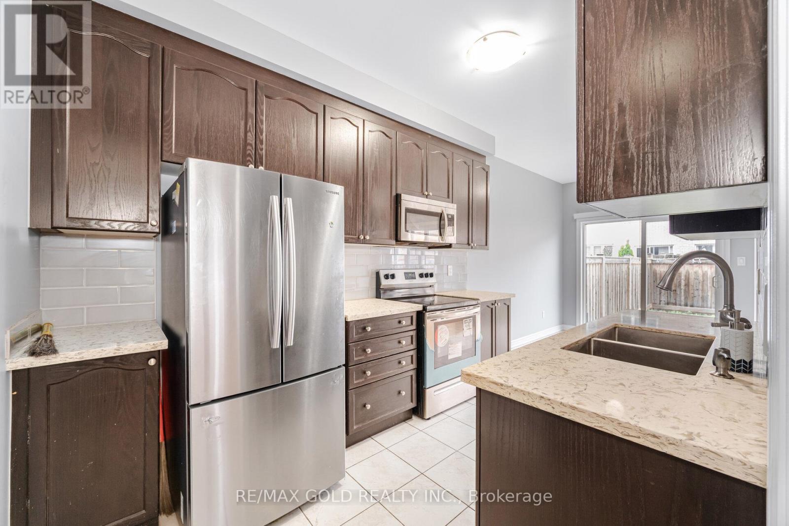 67 Yardley Crescent, Brampton (Credit Valley), Ontario  L6X 5L7 - Photo 12 - W13562908