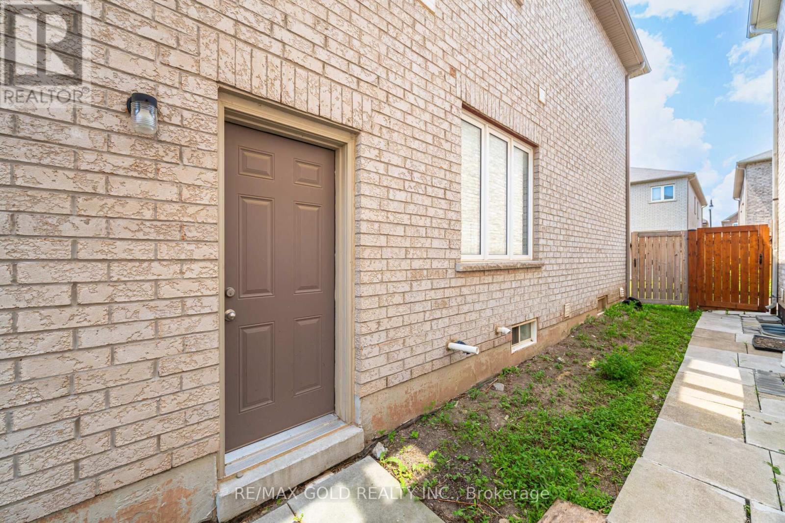 67 Yardley Crescent, Brampton (Credit Valley), Ontario  L6X 5L7 - Photo 40 - W13562908