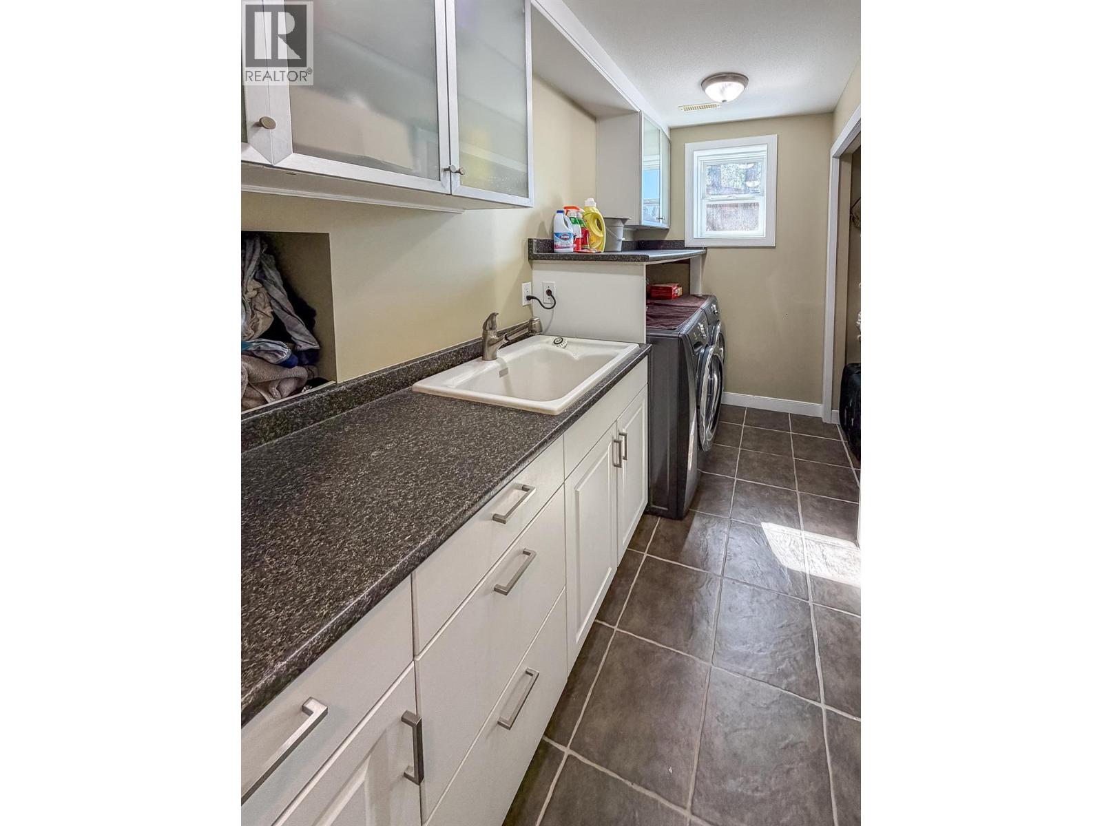 3013 Mount Royal Drive N, Cranbrook, British Columbia V1C 5R8 - Photo 36 - 10401012