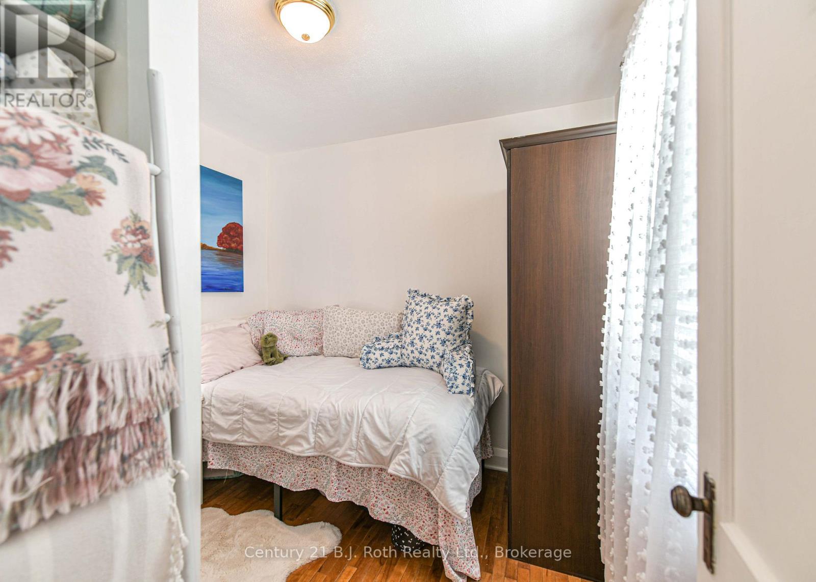 8 Dunn Avenue, Orillia, Ontario  L3V 2N9 - Photo 26 - S13791572