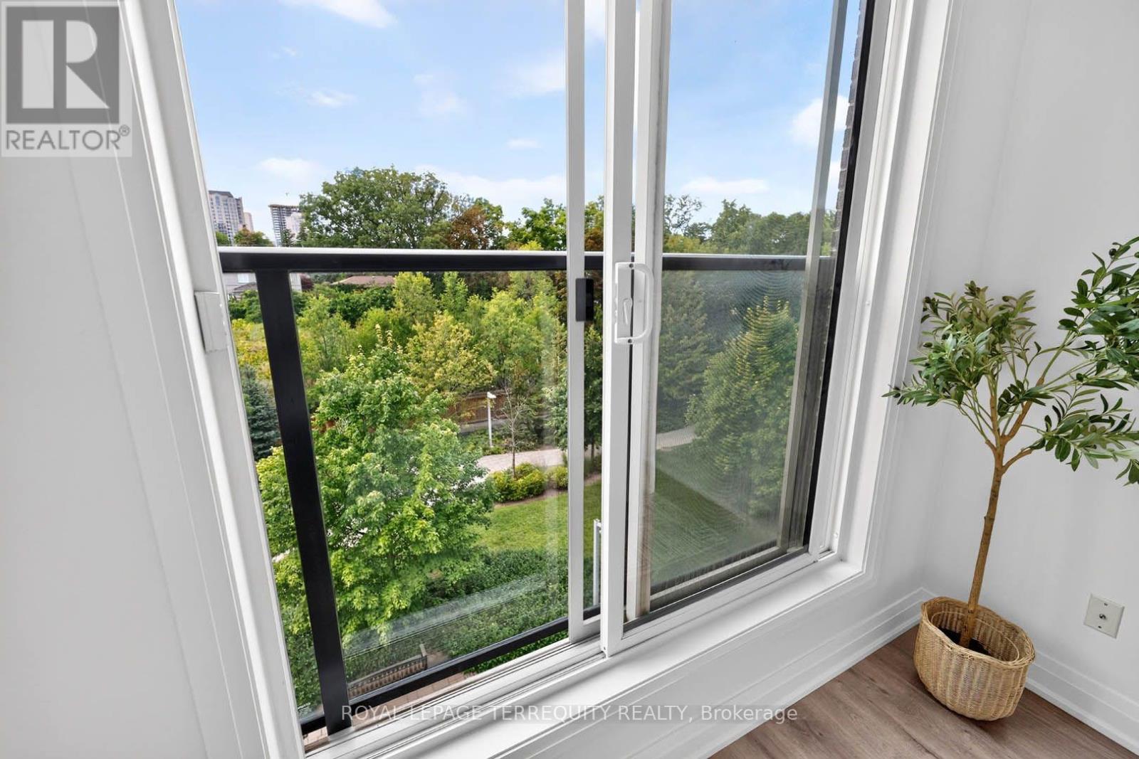 16 - 780 Sheppard Avenue E, Toronto, Ontario  M2K 0E8 - Photo 21 - C13791602