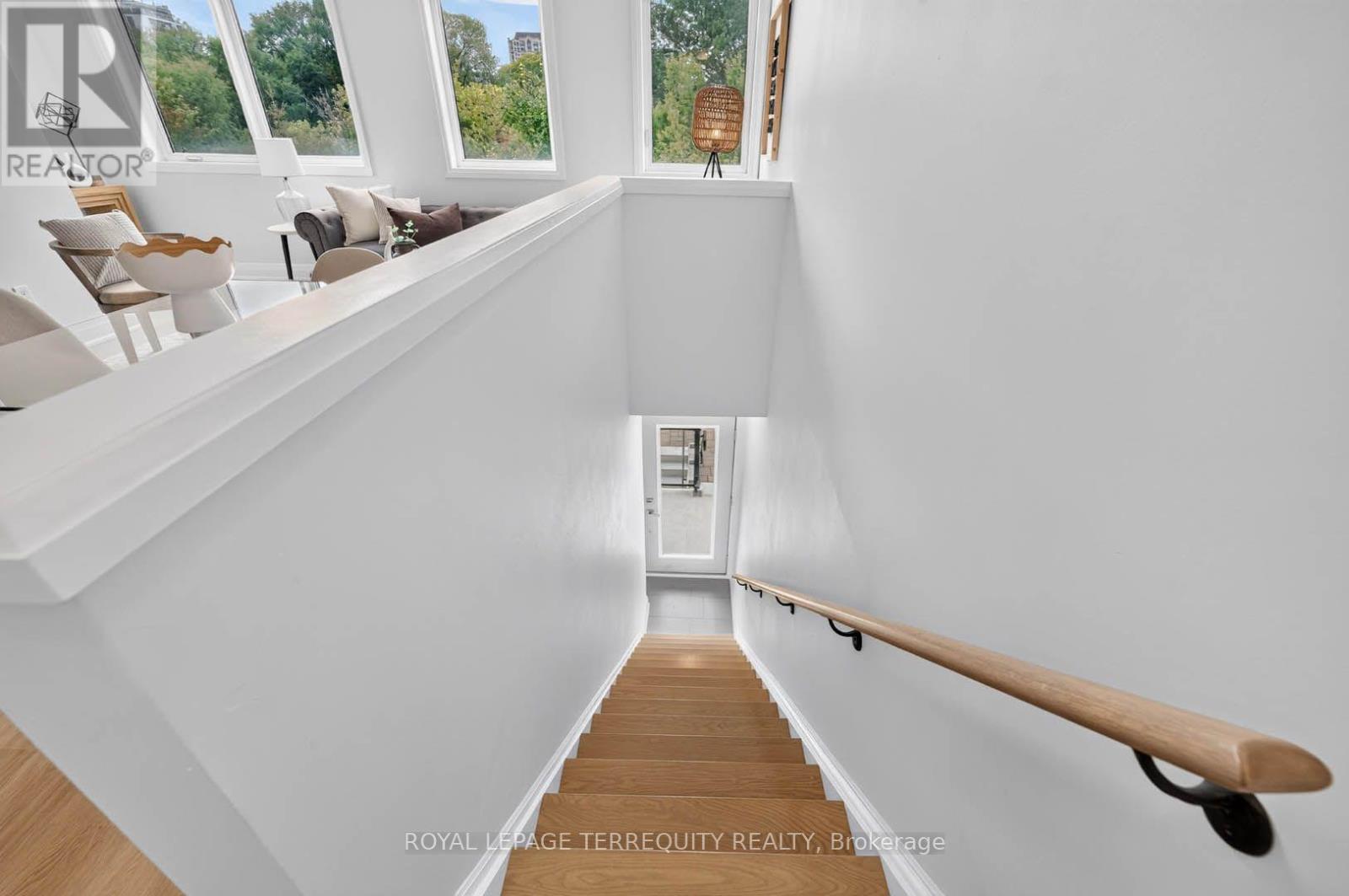 16 - 780 Sheppard Avenue E, Toronto, Ontario  M2K 0E8 - Photo 3 - C13791602