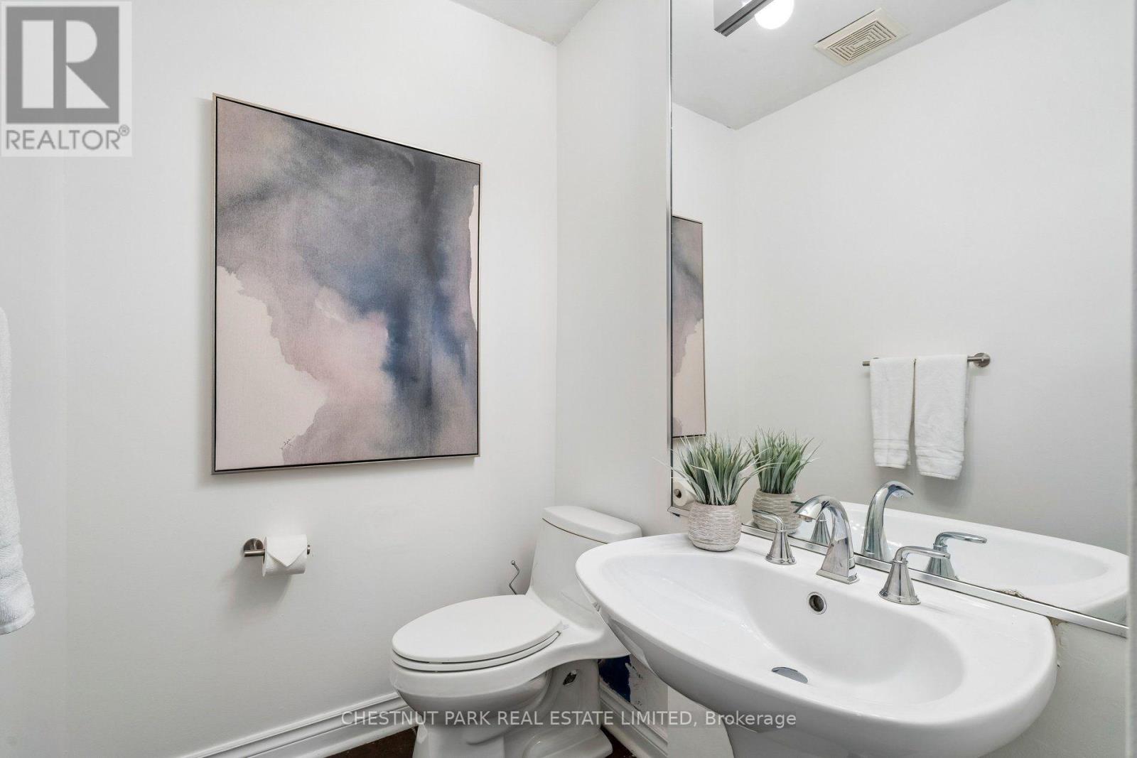 76 Alcorn Avenue, Toronto, Ontario  M4V 1E4 - Photo 11 - C13791654