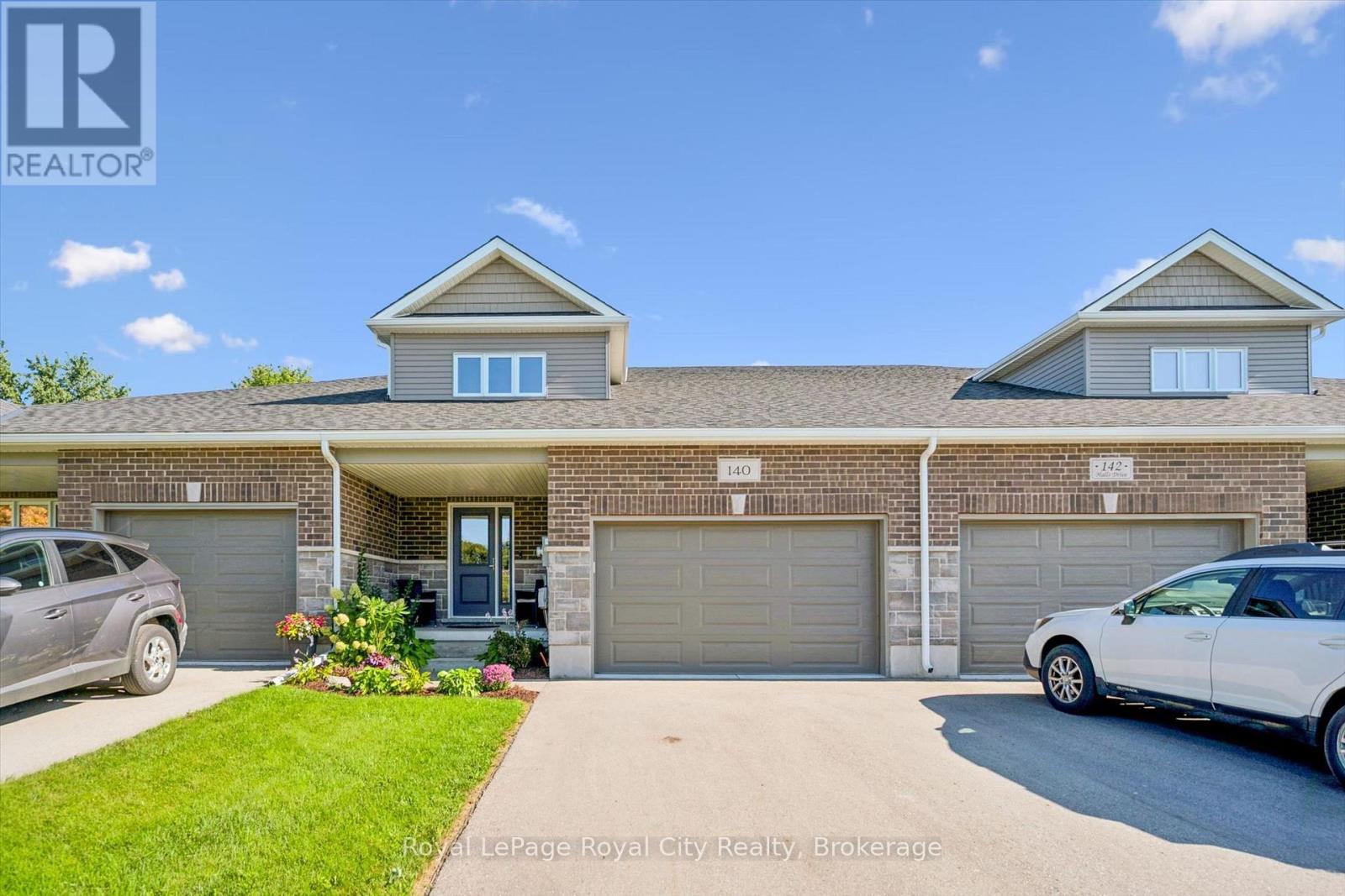 140 HALLS DRIVE, Centre Wellington, Ontario