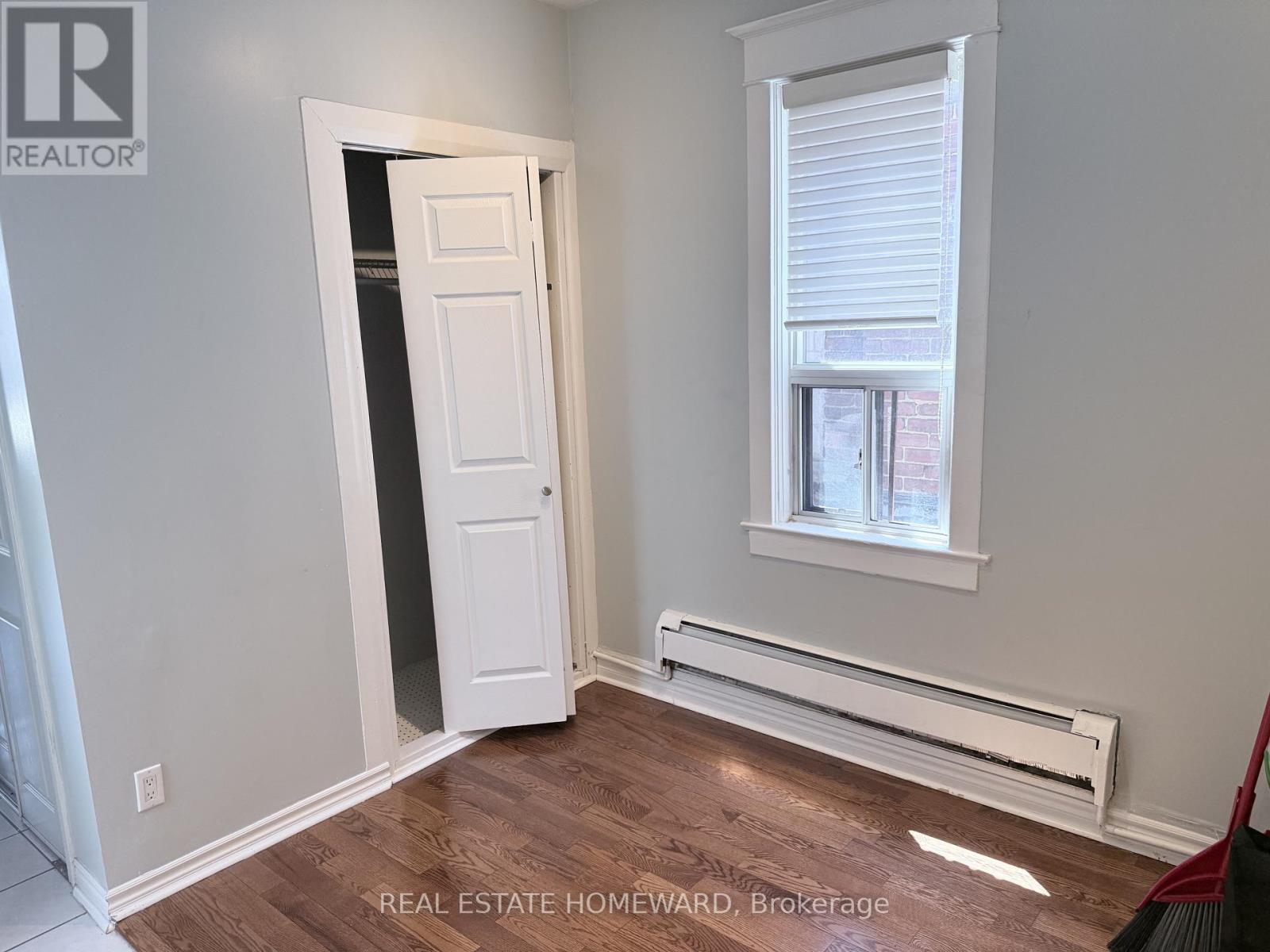 Apt 2 - 611 Danforth Avenue, Toronto, Ontario  M4K 1R2 - Photo 4 - E13791406